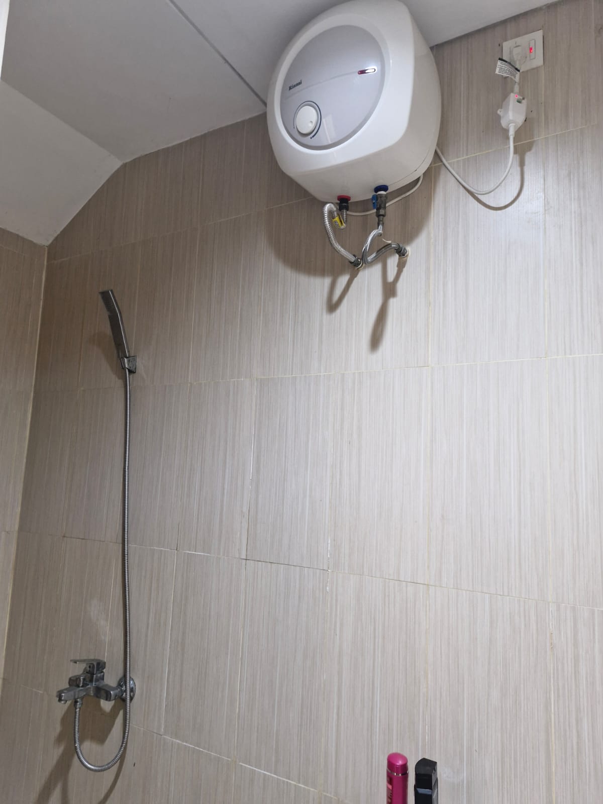 Rumah Disewakan di Cluster Patio Lippo Cikarang